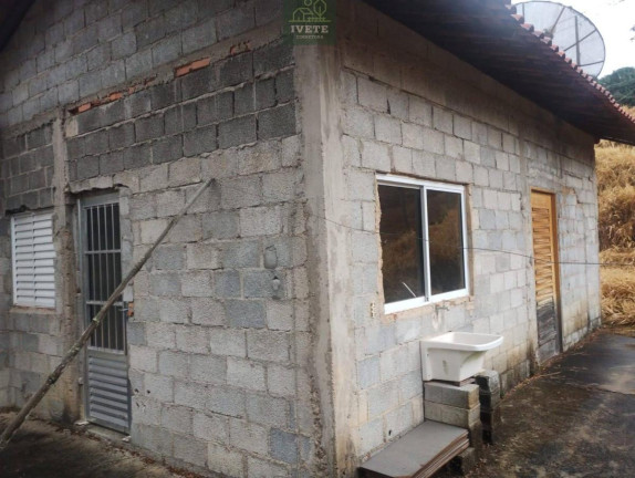Imagem Casa com 2 Quartos à Venda, 80 m² em Socorro