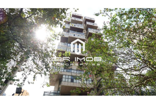 Imóvel com 4 Quartos à Venda, 271 m² em Vila Suzana - São Paulo