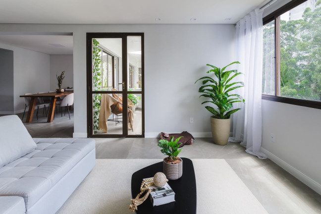 Imagem Imóvel com 4 Quartos à Venda, 200 m² em Morumbi - São Paulo Imagem Imóvel com 4 Quartos à Venda, 200 m² em Morumbi - São Paulo