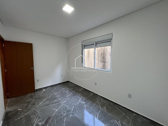 Imagem Casa com 3 Quartos à Venda, 163 m² em São João Do Rio Vermelho - Florianópolis Imagem Casa com 3 Quartos à Venda, 163 m² em São João Do Rio Vermelho - Florianópolis