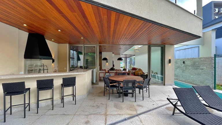 Imagem Casa com 5 Quartos à Venda, 325 m² em Riviera Módulo 24 - Bertioga Imagem Casa com 5 Quartos à Venda, 325 m² em Riviera Módulo 24 - Bertioga