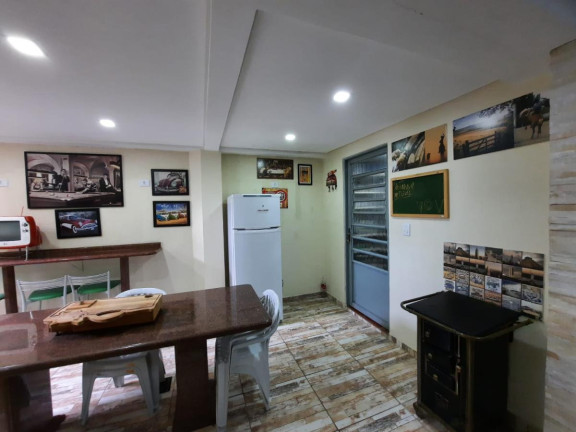 Imagem Casa com 3 Quartos à Venda, 186 m² em Xaxim - Curitiba Imagem Casa com 3 Quartos à Venda, 186 m² em Xaxim - Curitiba