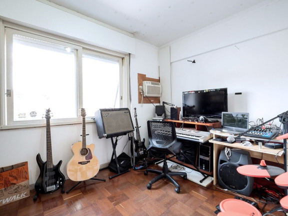 Imagem Apartamento com 3 Quartos à Venda, 83 m² em Menino Deus - Porto Alegre Imagem Apartamento com 3 Quartos à Venda, 83 m² em Menino Deus - Porto Alegre