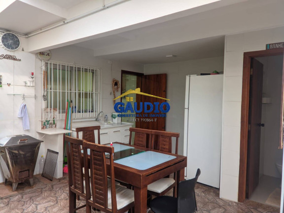 Imagem Casa com 3 Quartos à Venda, 213 m² em Campo Limpo - São Paulo Imagem Casa com 3 Quartos à Venda, 213 m² em Campo Limpo - São Paulo