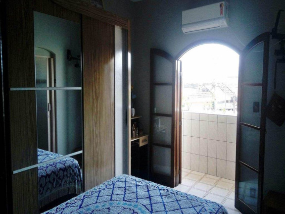 Imagem Casa com 4 Quartos à Venda, 153 m² em Santa Maria - Santos