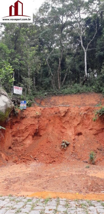 Terreno à Venda, 697 m² em Parque Suiça - Caieiras