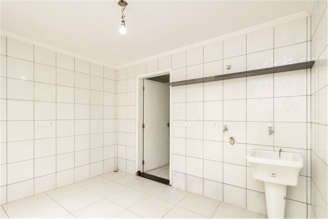Imagem Casa com 3 Quartos à Venda,  em Conjunto Residencial Vista Verde - São Paulo