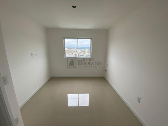 Imagem Apartamento com 3 Quartos à Venda, 75 m² em Centro - Balneário Camboriú Imagem Apartamento com 3 Quartos à Venda, 75 m² em Centro - Balneário Camboriú