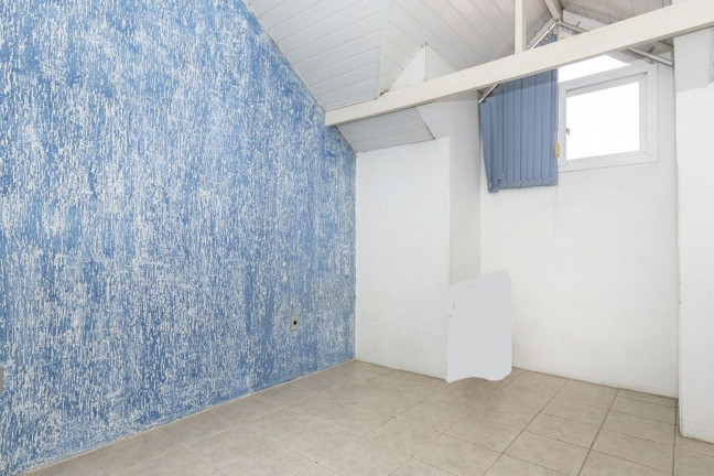 Imagem Imóvel com 3 Quartos à Venda,  em Teresópolis - Porto Alegre