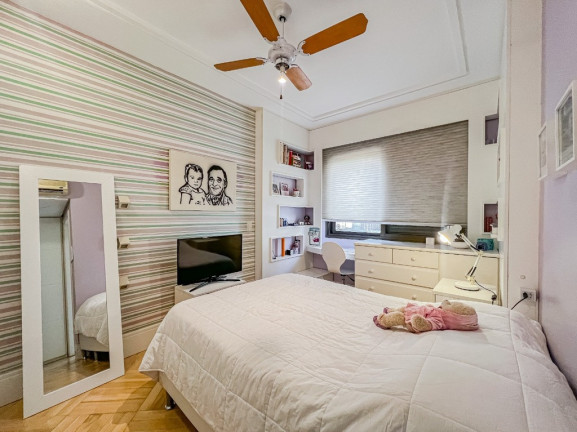 Imagem Apartamento com 3 Quartos à Venda, 243 m² em Rio Branco - Porto Alegre