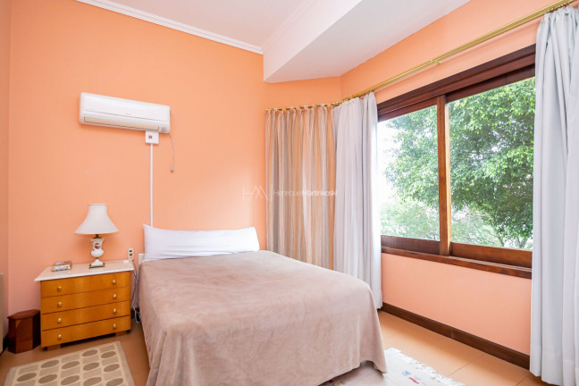Imagem Casa com 5 Quartos à Venda, 401 m² em Santa Felicidade - Curitiba