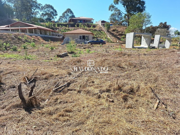 Imagem Imóvel com 2 Quartos à Venda, 1.800 m² em Centro - Extrema Imagem Imóvel com 2 Quartos à Venda, 1.800 m² em Centro - Extrema