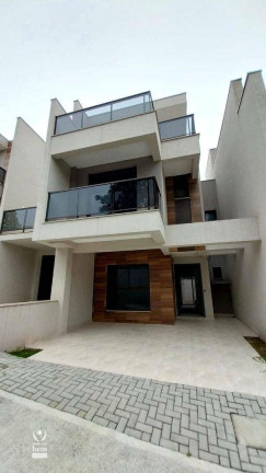 Imagem Sobrado com 3 Quartos à Venda, 166 m² em Bom Retiro - Curitiba Imagem Sobrado com 3 Quartos à Venda, 166 m² em Bom Retiro - Curitiba