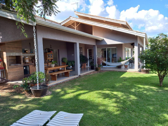 Imagem Casa de Condomínio com 3 Quartos à Venda, 700 m² em Centro - Atibaia