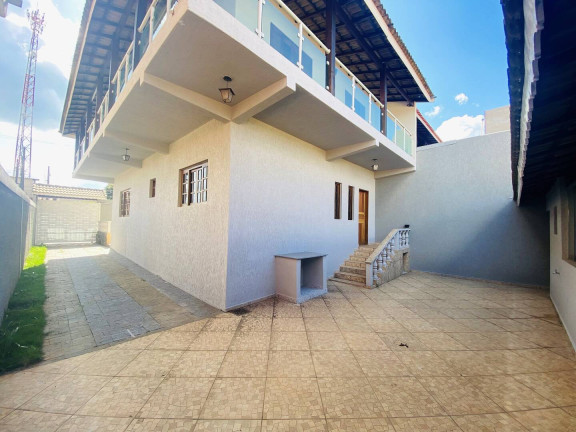Imagem Casa com 3 Quartos à Venda, 300 m² em Centro - Mairiporã