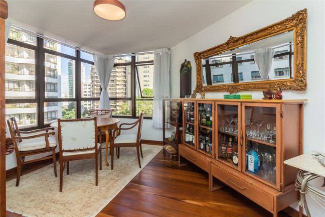 Imagem Imóvel com 4 Quartos à Venda, 202 m² em Paraíso - São Paulo Imagem Imóvel com 4 Quartos à Venda, 202 m² em Paraíso - São Paulo