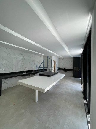 Imagem Casa com 3 Quartos à Venda, 445 m² em Setor Bueno - Goiânia Imagem Casa com 3 Quartos à Venda, 445 m² em Setor Bueno - Goiânia