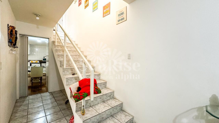 Imagem Casa com 3 Quartos à Venda, 180 m² em Vila Pirajussara - São Paulo