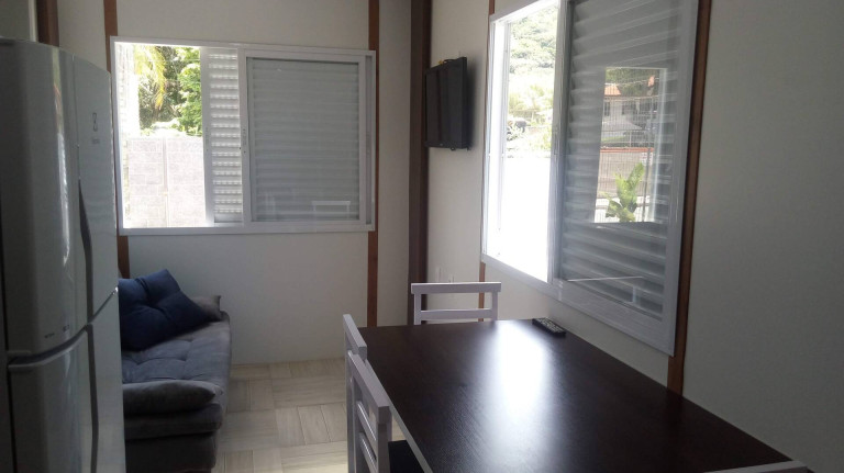 Imagem Apartamento com 1 Quarto para Temporada, 32 m² em Bombas - Bombinhas
