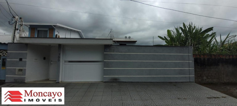 Sobrado com 5 Quartos à Venda, 372 m² em Indaiá - Caraguatatuba