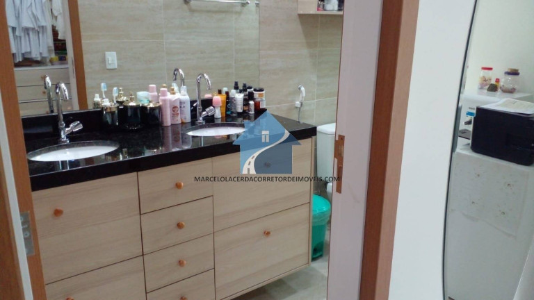 Imagem Casa com 6 Quartos à Venda, 300 m² em Adrianópolis - Manaus