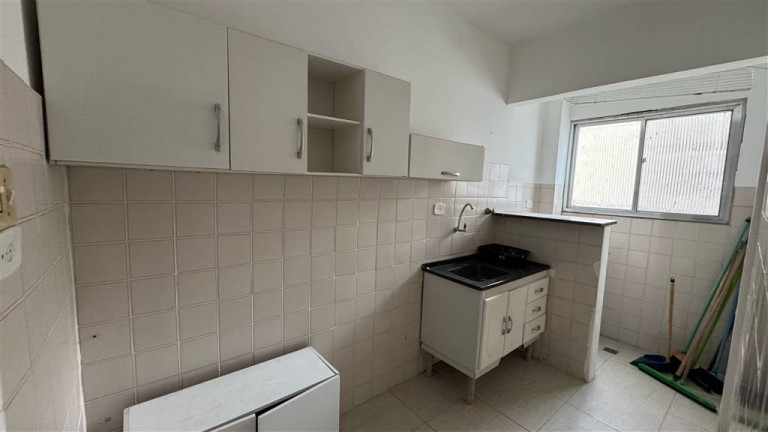 Imagem Kitnet à Venda, 32 m² em Aviação - Praia Grande Imagem Kitnet à Venda, 32 m² em Aviação - Praia Grande