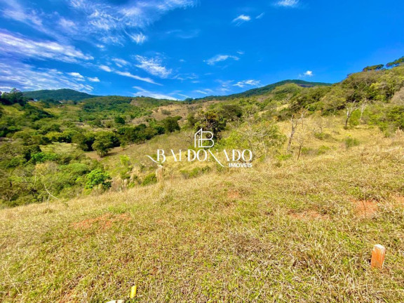 Terreno à Venda, 300 m² em Centro - Extrema