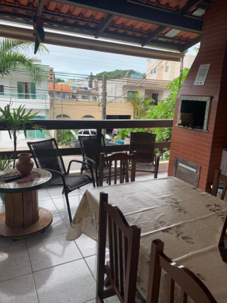 Imagem Casa com 8 Quartos à Venda, 280 m² em Nações - Balneário Camboriú Imagem Casa com 8 Quartos à Venda, 280 m² em Nações - Balneário Camboriú