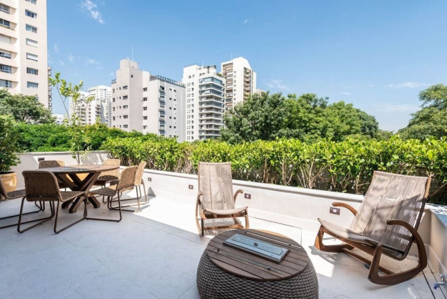 Imagem Imóvel com 4 Quartos à Venda, 378 m² em Alto De Pinheiros - São Paulo Imagem Imóvel com 4 Quartos à Venda, 378 m² em Alto De Pinheiros - São Paulo