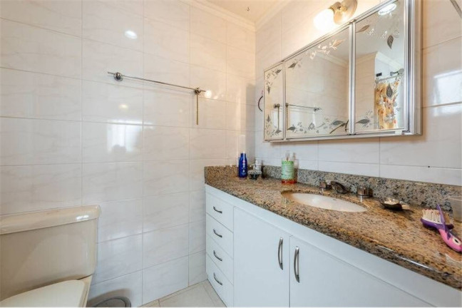 Imagem Imóvel com 3 Quartos à Venda, em Menino Deus - Porto Alegre Imagem Imóvel com 3 Quartos à Venda, em Menino Deus - Porto Alegre