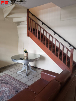 Imagem Casa com 3 Quartos à Venda, 150 m² em Vila Olímpia - São Paulo Imagem Casa com 3 Quartos à Venda, 150 m² em Vila Olímpia - São Paulo