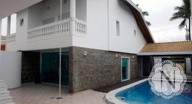 Sobrado com 7 Quartos à Venda, 334 m² em Cibratel I - Itanhaém