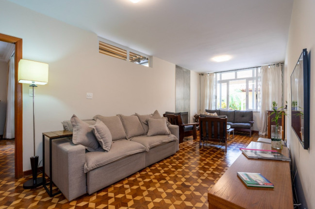 Imagem Casa com 4 Quartos à Venda, 375 m² em Moema - São Paulo