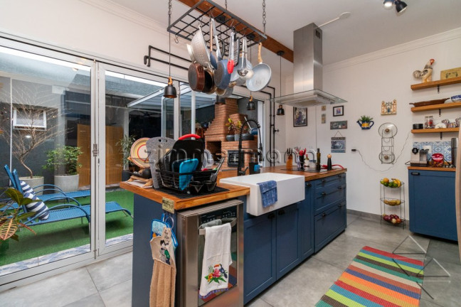 Imagem Casa com 3 Quartos à Venda, 140 m² em Vila Romana - São Paulo