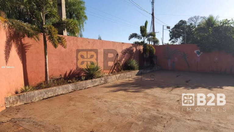 Fazenda à Venda, 200 m² em Centro - Arealva