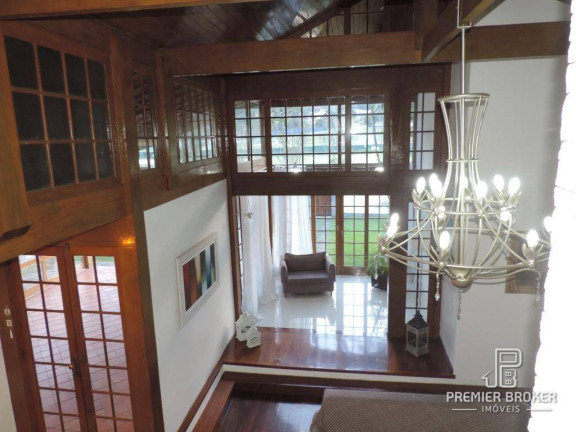 Imagem Casa com 4 Quartos à Venda, 230 m² em Carlos Guinle - Teresópolis