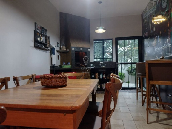 Imagem Casa com 3 Quartos à Venda,  em Boa Vista - Curitiba
