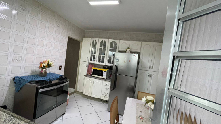 Imagem Casa com 3 Quartos à Venda, 140 m² em Vila Yolanda - Osasco Imagem Casa com 3 Quartos à Venda, 140 m² em Vila Yolanda - Osasco