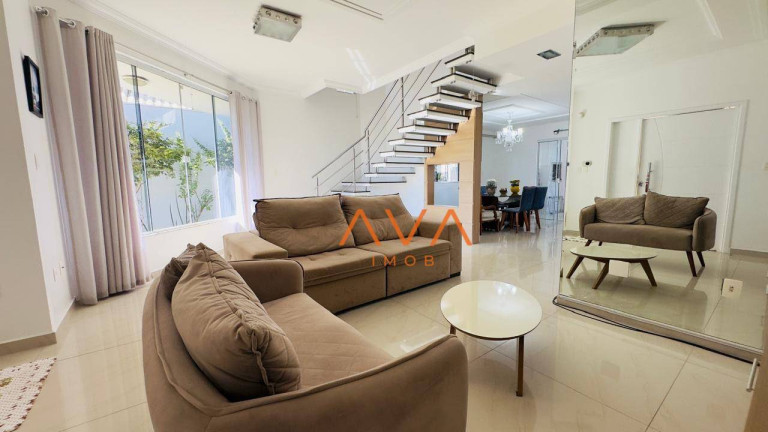 Casa com 4 Quartos à Venda, 310 m² em Ingleses - Florianópolis