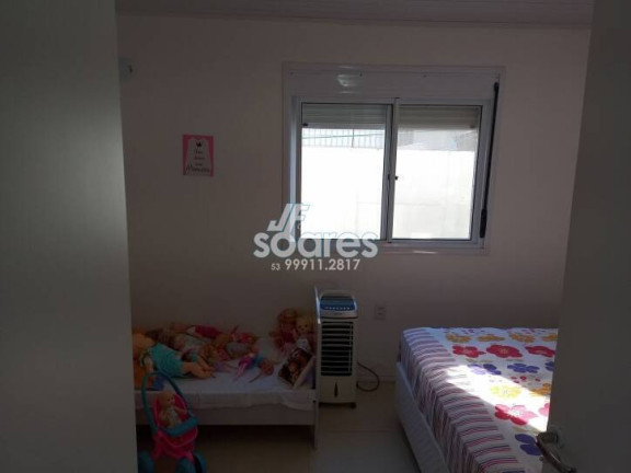 Imagem Casa de Condomínio com 3 Quartos à Venda, 70 m² em Laranjal - Pelotas