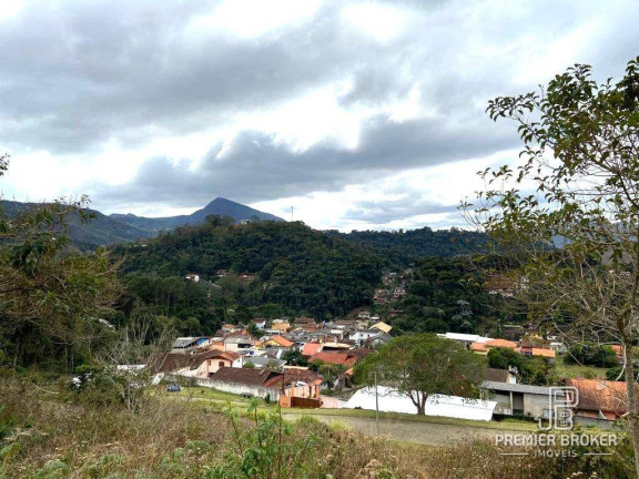 Imagem Casa com 2 Quartos à Venda, 54 m² em Cascata Do Imbuí - Teresópolis