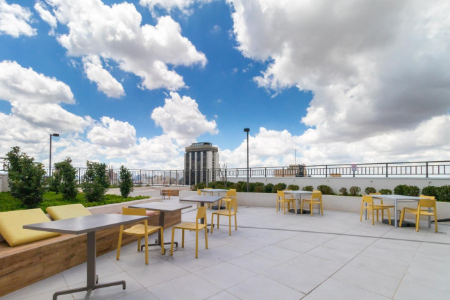 Imagem Kitnet com 1 Quarto à Venda, 31 m² em Centro - Curitiba Imagem Kitnet com 1 Quarto à Venda, 31 m² em Centro - Curitiba