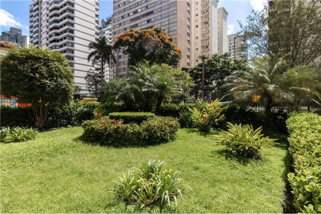 Imagem Apartamento com 2 Quartos à Venda, 99 m² em Moema - São Paulo Imagem Apartamento com 2 Quartos à Venda, 99 m² em Moema - São Paulo