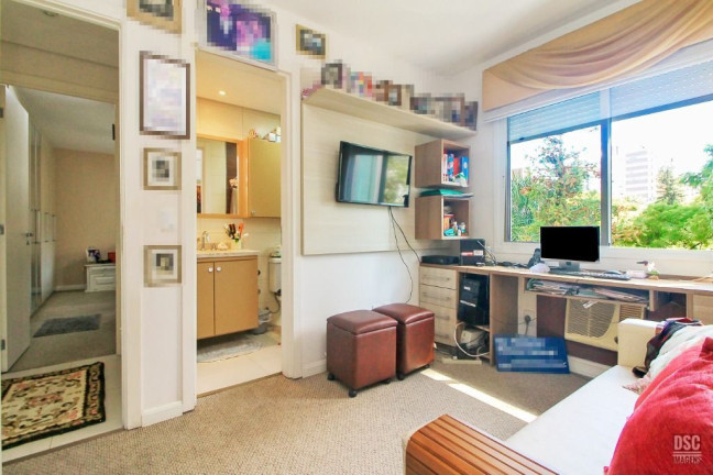 Imagem Imóvel com 2 Quartos à Venda, em Petrópolis - Porto Alegre Imagem Imóvel com 2 Quartos à Venda, em Petrópolis - Porto Alegre