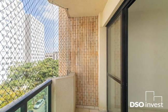 Apartamento com 2 Quartos à Venda,  em Santo Amaro - São Paulo