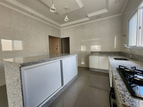 Imagem Casa com 4 Quartos à Venda, 150 m² em Florida - Praia Grande Imagem Casa com 4 Quartos à Venda, 150 m² em Florida - Praia Grande