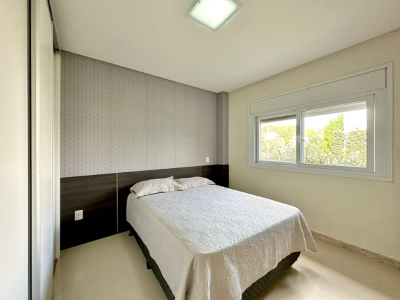 Imagem Casa com 5 Quartos à Venda, em -- - Capao Da Canoa Imagem Casa com 5 Quartos à Venda, em -- - Capao Da Canoa