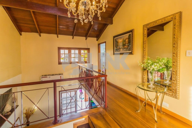 Imagem Casa com 4 Quartos à Venda, 422 m² em Jardim Itu - Porto Alegre