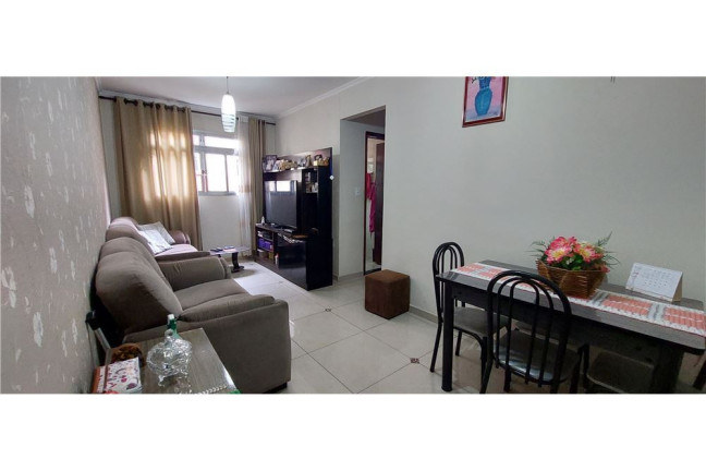 Imagem Imóvel com 2 Quartos à Venda,  em Itaquera - São Paulo