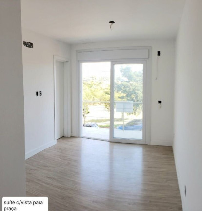 Imagem Casa de Condomínio com 3 Quartos à Venda, 150 m² em Mário Quintana - Porto Alegre